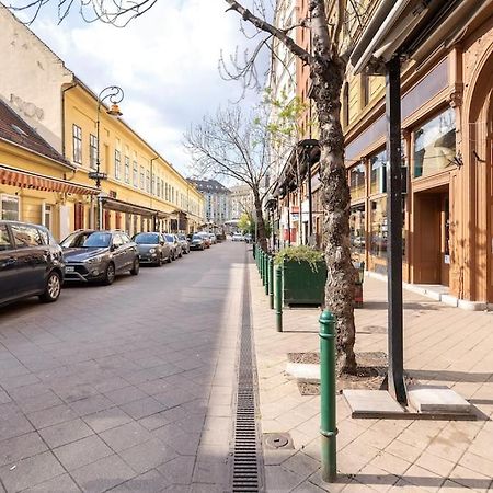Swarz'S Downtown Apartment Budapeszt Zewnętrze zdjęcie