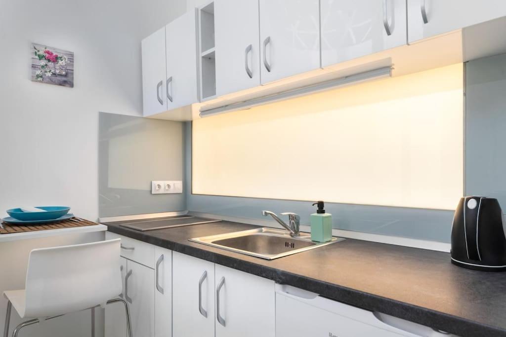 Swarz'S Downtown Apartment Budapeszt Zewnętrze zdjęcie