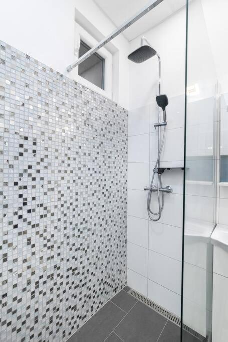 Swarz'S Downtown Apartment Budapeszt Zewnętrze zdjęcie